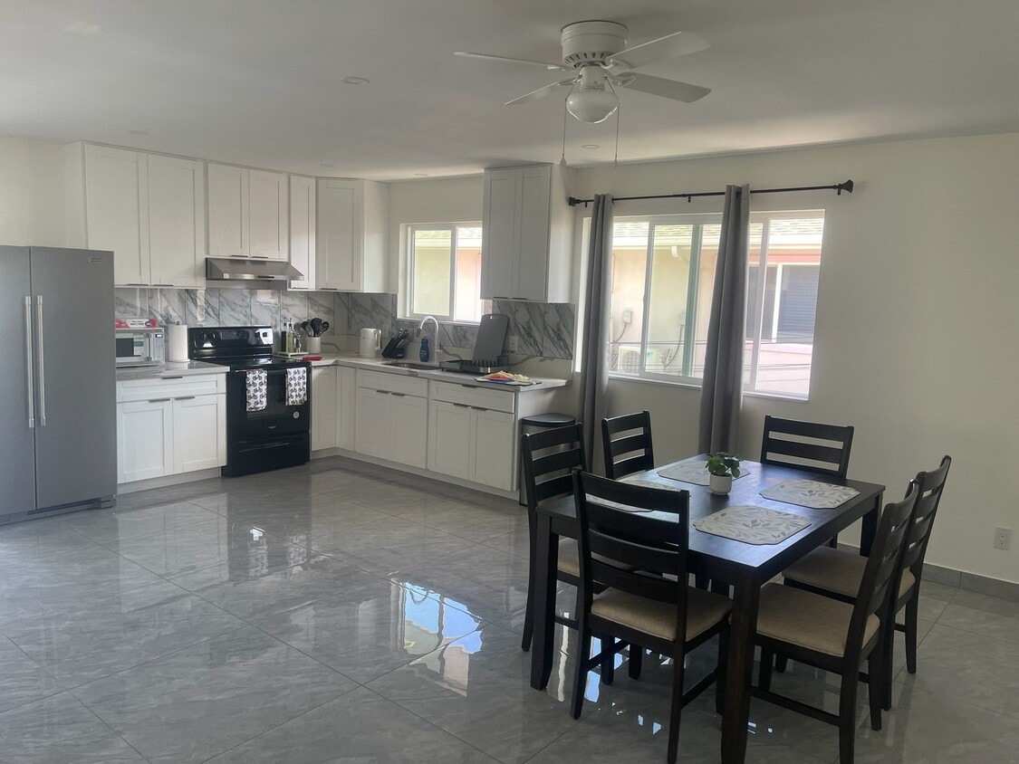 Photo - 918 8th Ave (Honolulu, HI)