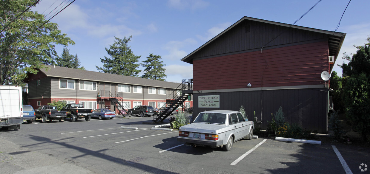 Building Photo - Woodstock Place Apartments