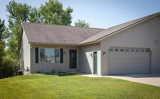 Primary Photo - 2936 Popplewood Ct