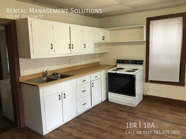 Building Photo - *NEAR NOTO* 525 NE Gordon St- 1 BED/1 BATH