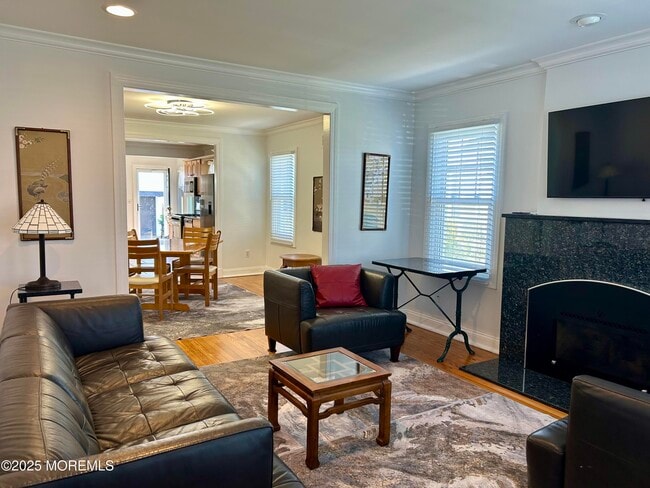 Foto del edificio - 303 Evergreen Ave