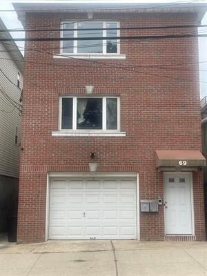 Building Photo - 69 Cambridge Ave