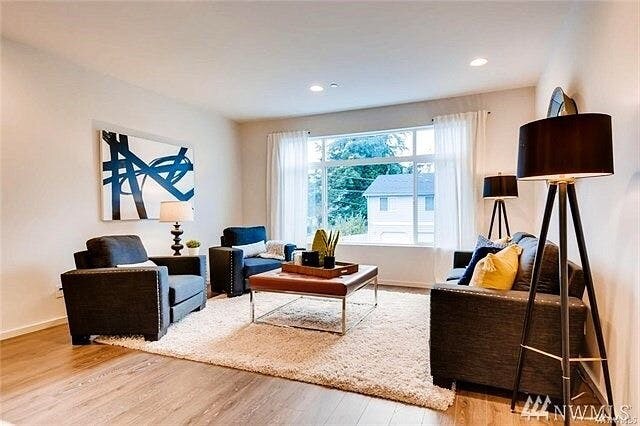 Foto del edificio - 2324 N 185th St