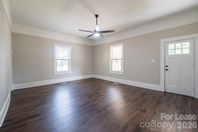 Foto del edificio - 809 Delane St