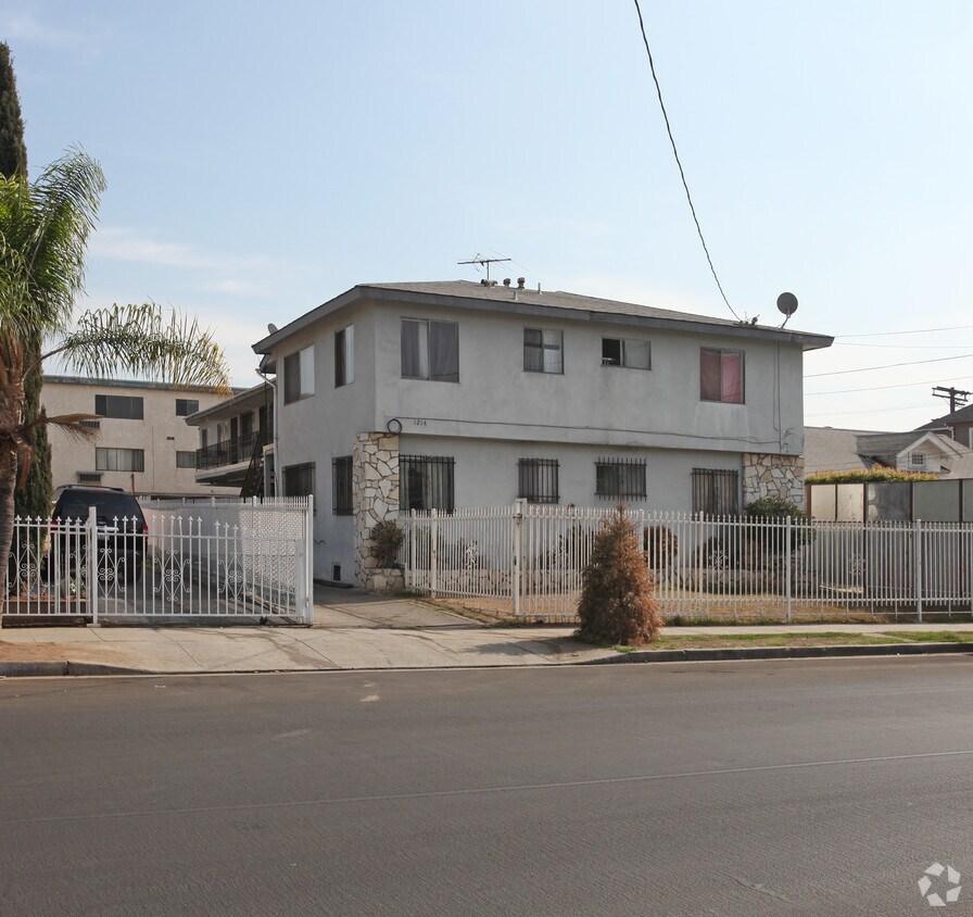 Building Photo - 1214 N Hobart Blvd
