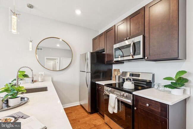 Foto del edificio - 203 Haverford Ave