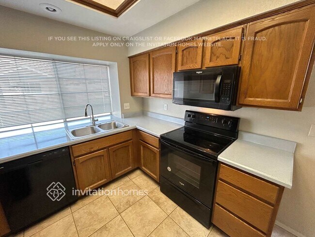 Foto del edificio - 7037 N 28th Dr