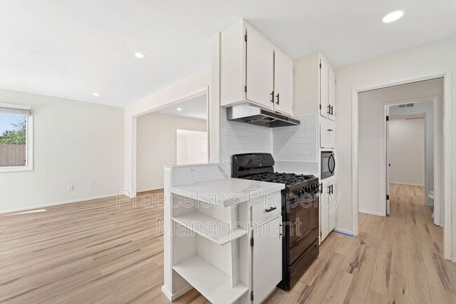 Building Photo - 4841 Mt Etna Dr