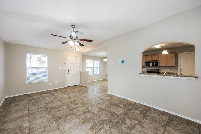 Building Photo - 8422 Adams Hill Dr