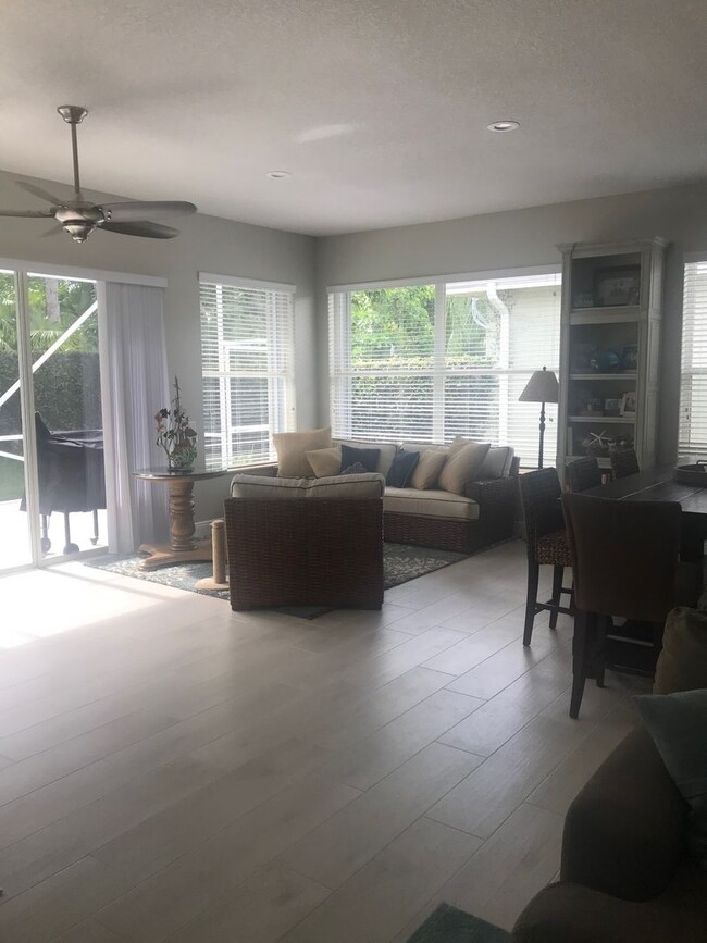 Building Photo - COMING SOON! Updated 3/2/2 in The Meadows
