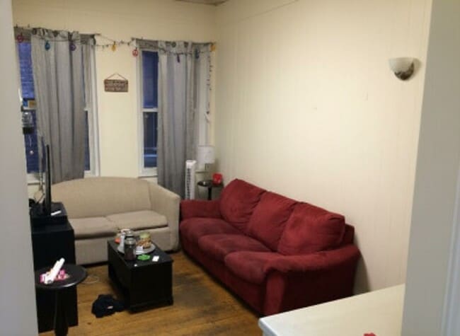 Photo - NO FEE - Kenmore 3 BR Apartment - 9/1