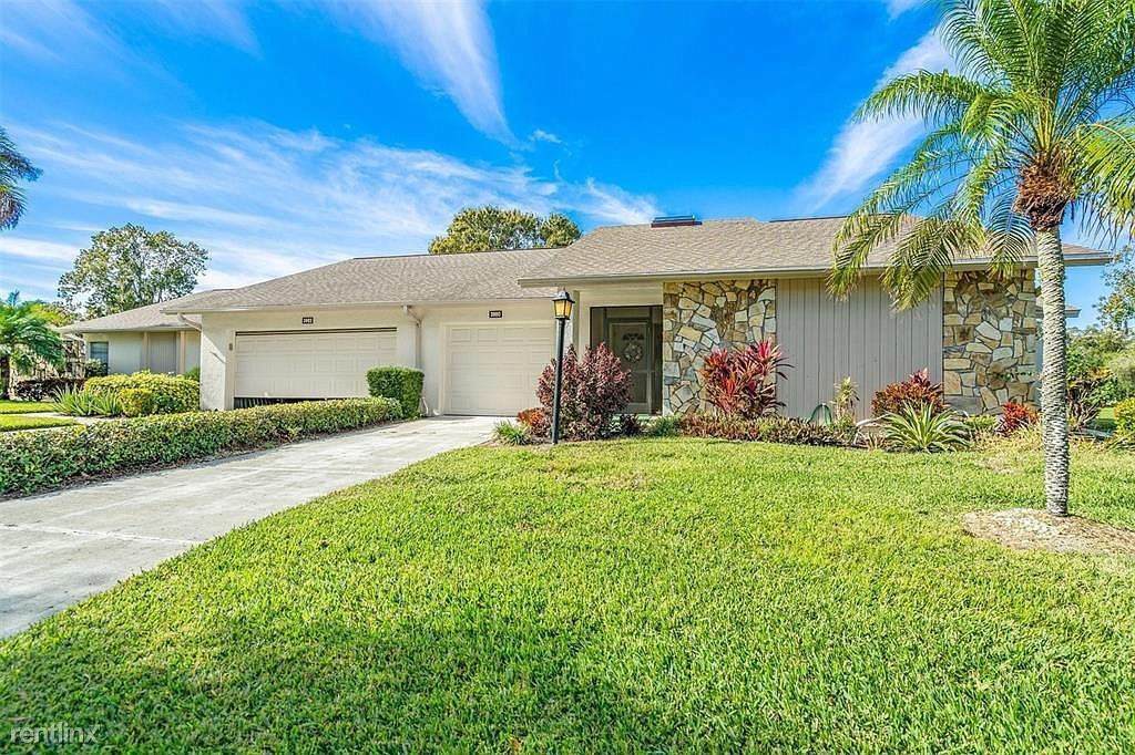 Primary Photo - 2 br, 2 bath House - 3980 Oakhurst Blvd