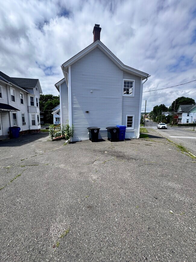 Foto del edificio - 112 Brookside Ave