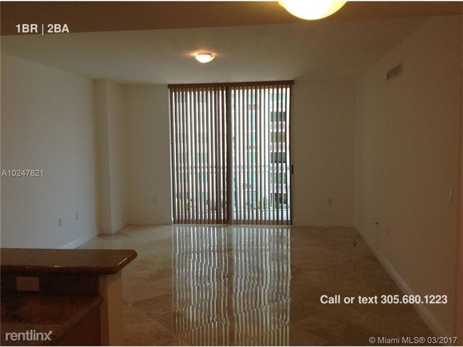 Foto del edificio - 1745 E Hallandale Beach Blvd