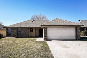 Building Photo - 6214 Lotus Dr