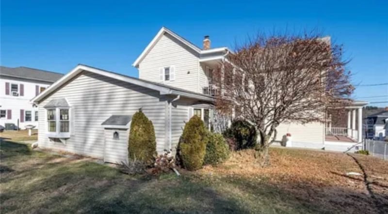 Photo - 105 Winter St