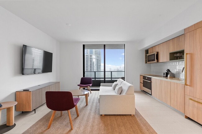 Foto del edificio - 125 NE 6th St