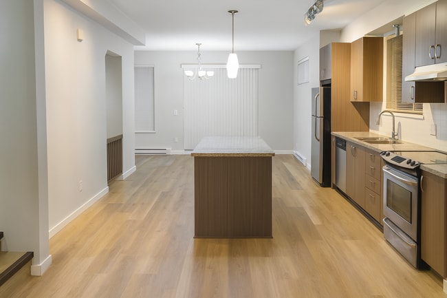 Photo du bâtiment - 31125 Westridge Pl