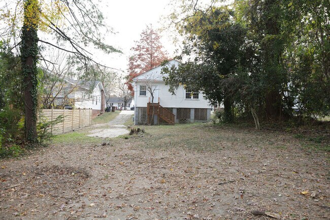 Foto del edificio - 2008 Walker Ave