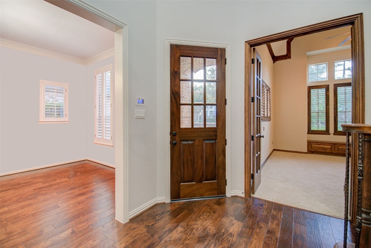 Primary Photo - 158 N Almondell Way