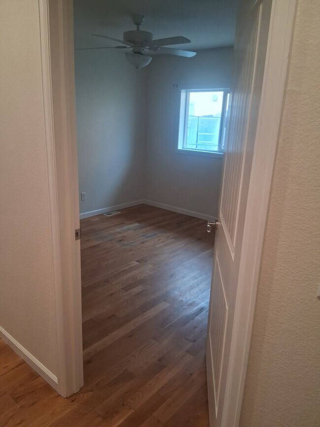 Foto del edificio - 2333 W 19th St