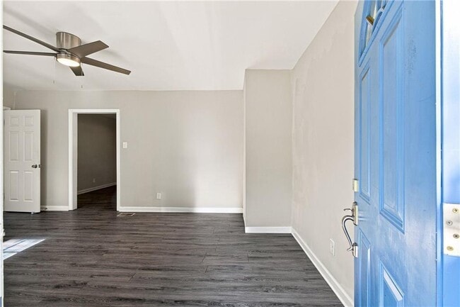 Building Photo - 1357 Lorenzo Dr SW