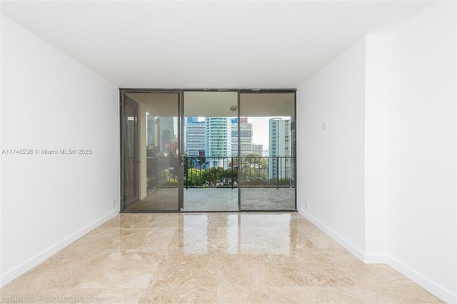 Building Photo - 1901 Brickell Ave