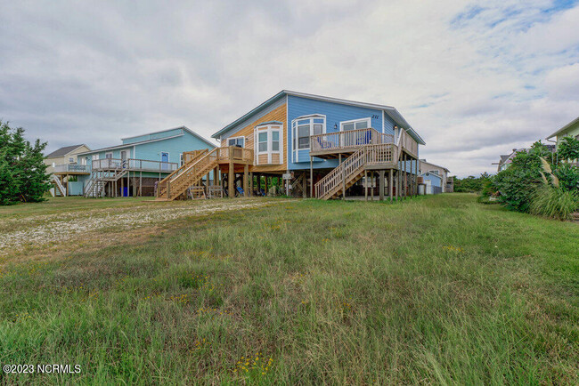 Building Photo - 211 Coastal Dr