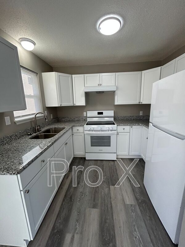 Foto del edificio - 516 E Park St