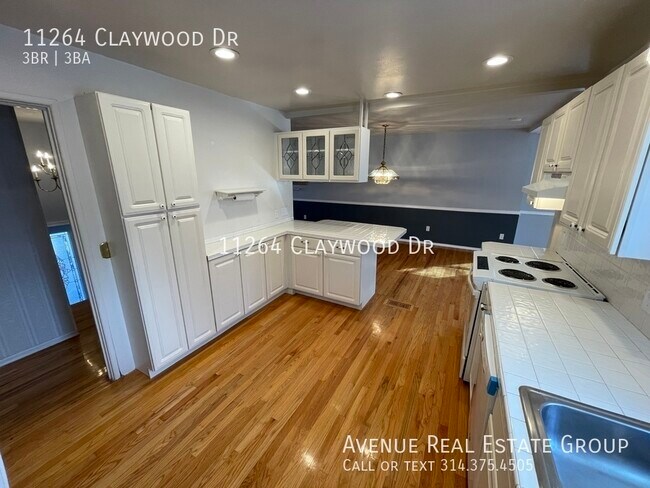 Building Photo - Just Listed! - 11264 Claywood Dr