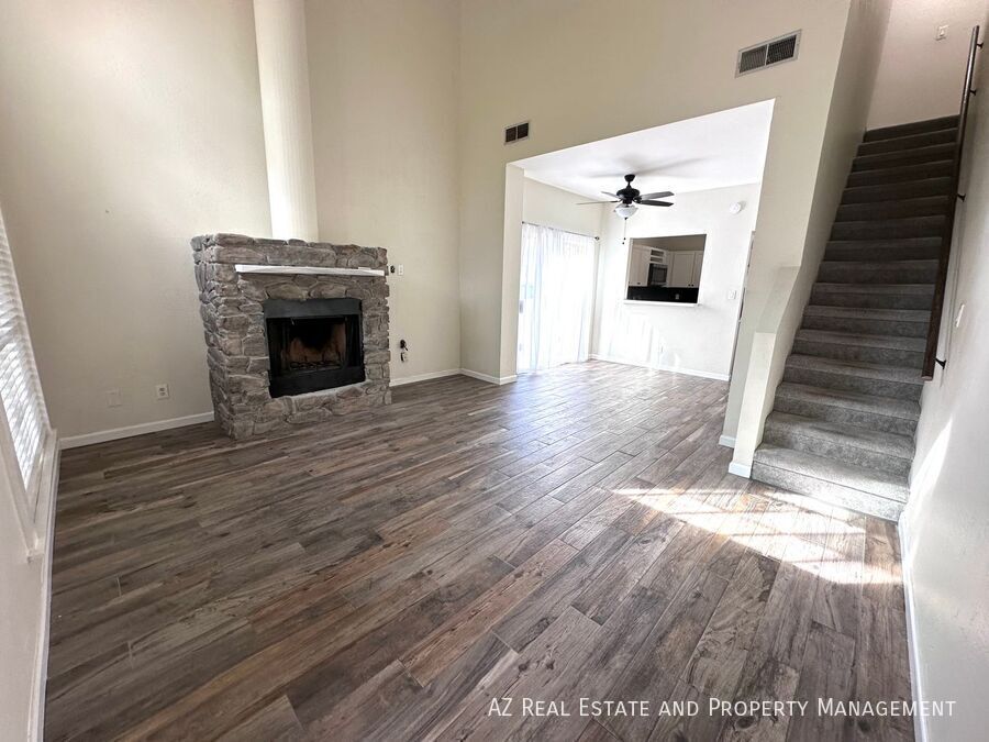 Photo - 1126 W Elliot Rd-1061