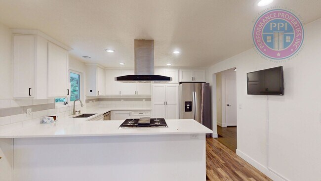 Foto del edificio - * DESIRABLE MILWAUKIE HOME!  A GARDENER'S ...