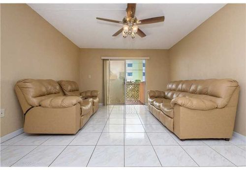 Foto del edificio - 4141 Collins Ave