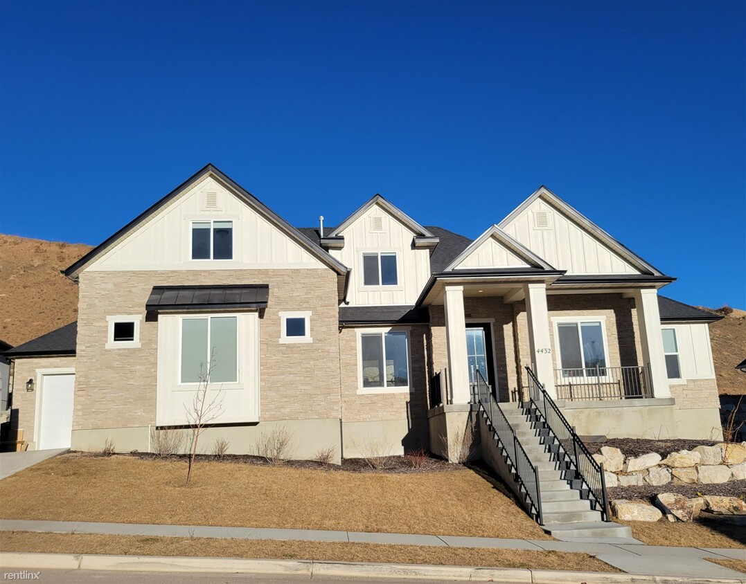 Primary Photo - 4 br, 3 bath House - 4432 North Seasons Vi...