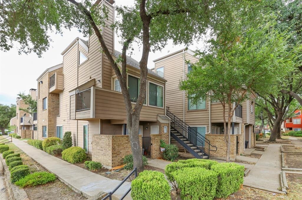 Foto principal - 9817 Walnut St