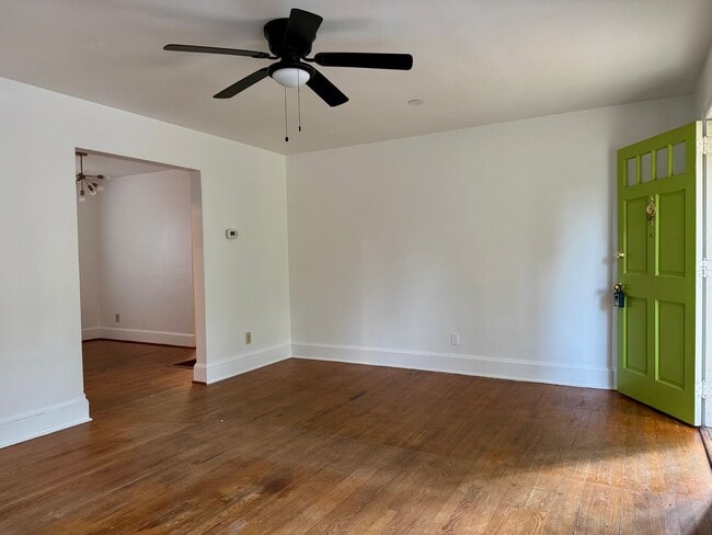 Building Photo - 1204 Duplin Rd