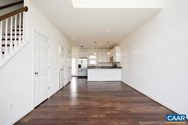 Building Photo - 609 Mornington Ln