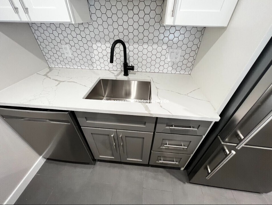 Foto principal - 1661-1663 Washington St. Unit 206