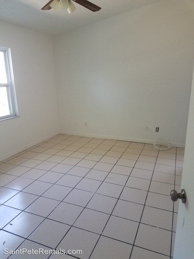 Foto del edificio - 3 br, 2 bath House - 4161 BEACH DRIVE SE