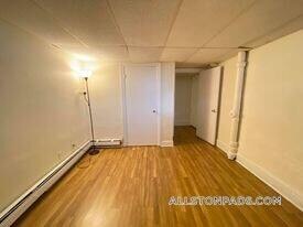 Foto del edificio - 1144 Commonwealth Ave