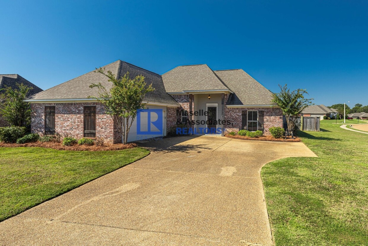 3 Bed/2 Bath Home in Providence - 3 Bed/2 Bath Home in Providence