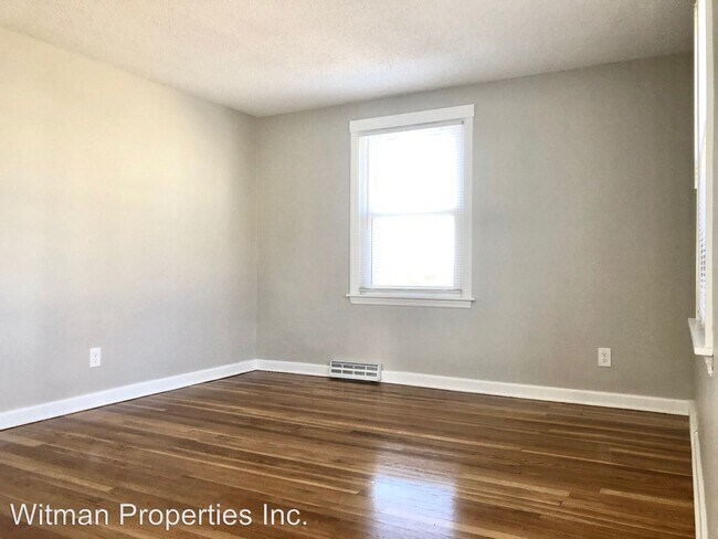Building Photo - 3 br, 1 bath House - 118 Pilgrim Road