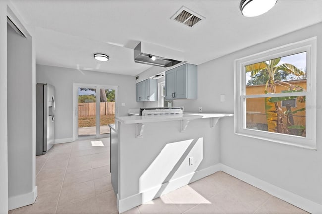 Building Photo - 8737 N Tangerine Pl