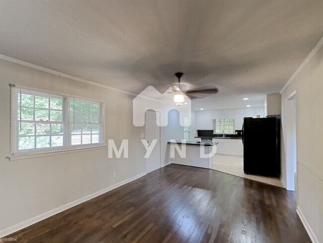 Foto del edificio - 3 br, 2 bath House - 1142 Edwards Lake Rd