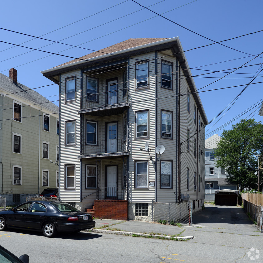 Building Photo - 73 Hathaway St