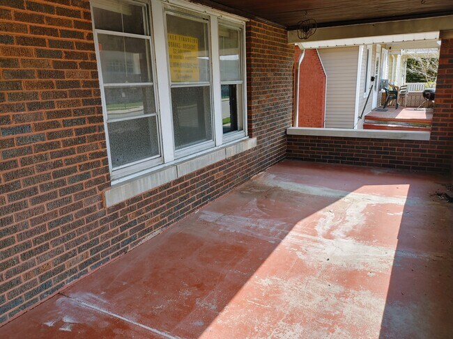 Foto del edificio - 2116 N Maryland Ave