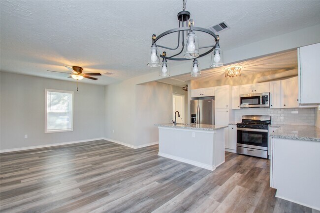 Foto del edificio - 3403 Gano St