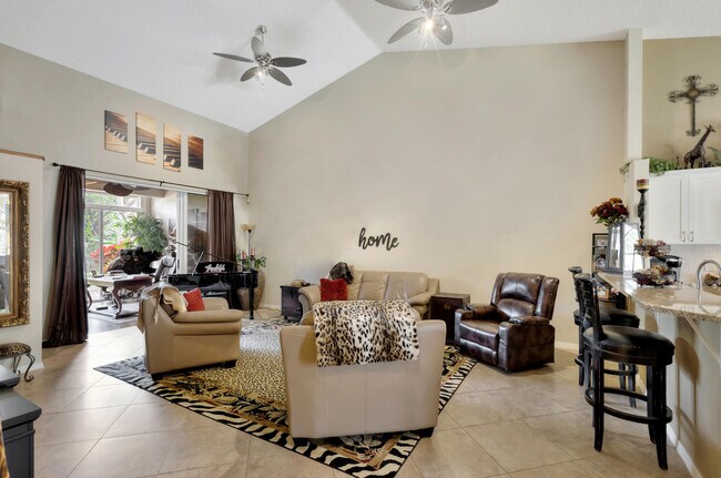 Building Photo - 1803 Rosewood Way