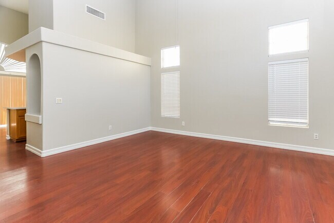 Foto del edificio - 8737 Autumn Wreath Ave