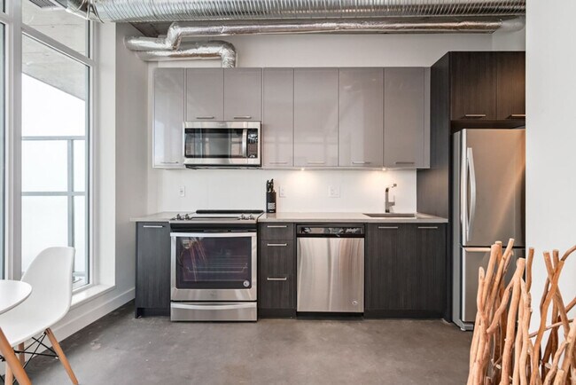 Photo du bâtiment - 624-628 8 Ave SE